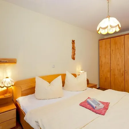 Apartment 10, Strandstrasse 26 A *